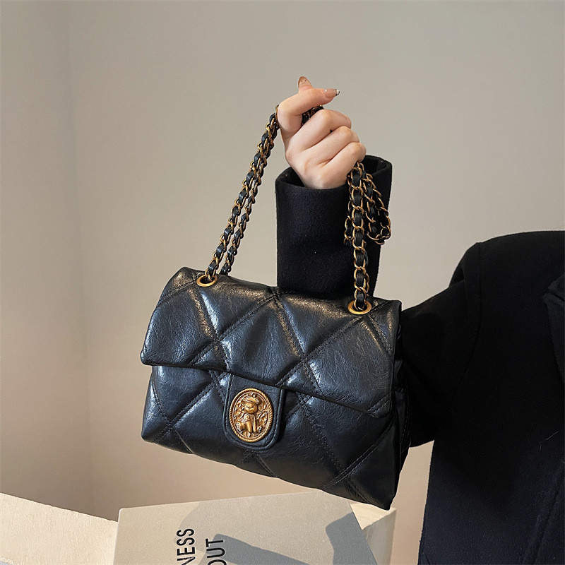 Tas Wanita Retro Lipit Tas Ketiak Baru Kecil Gaya Chanel Tas Rantai Quilted Tas Serbaguna