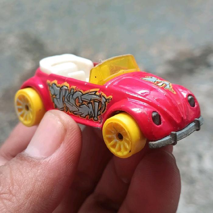 hotwheels volkswagen beetle merah hotwheels loose diecast vw hotwheels vw diecast loose