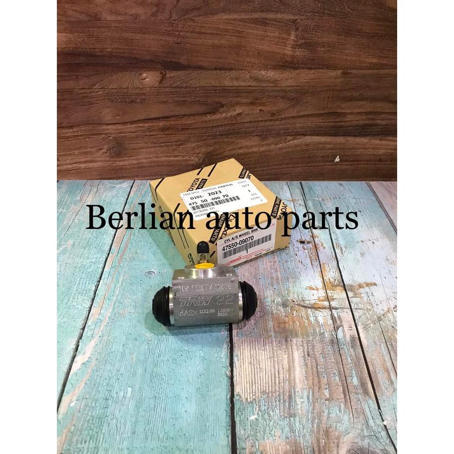WHEEL CYLINDER HILUX DC FORTUNER MASTER REM BELAKANG HILUX DC ORIGINAL