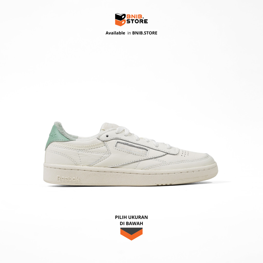 Reebok Sepatu Sneakers Wanita Club C 85 Vintage White Chalk Green [100209059] Original