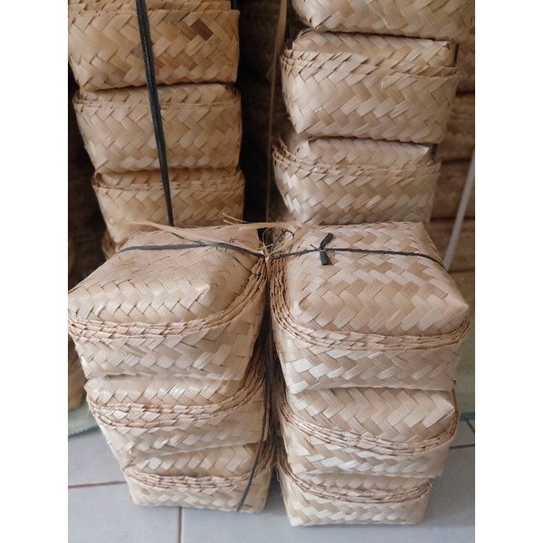 ( Sepasang ) Besek Nasi 15 X 15 Besek Nasi Berkat Besek Souvenir Besek Hampers Besek Snack