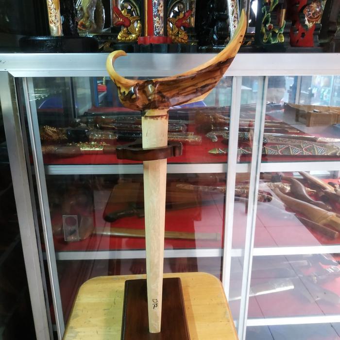 Warangka Keris Ladrang Surakarta Kayu Timoho Pelet Motif Galih Natural