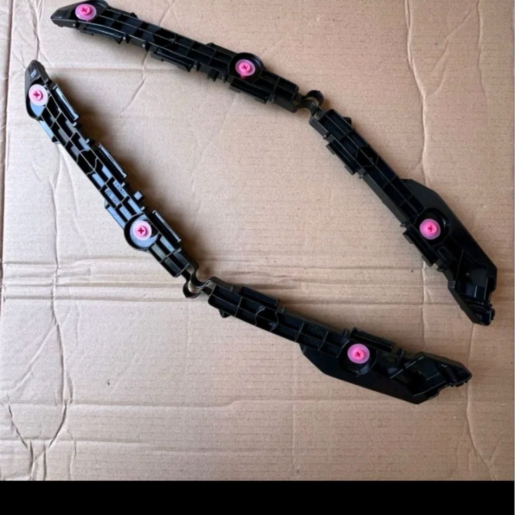 BREKET BUMPER BELAKANG MOBIL FORTUNER VRZ 2016-2024 + KLIP PENGANCING