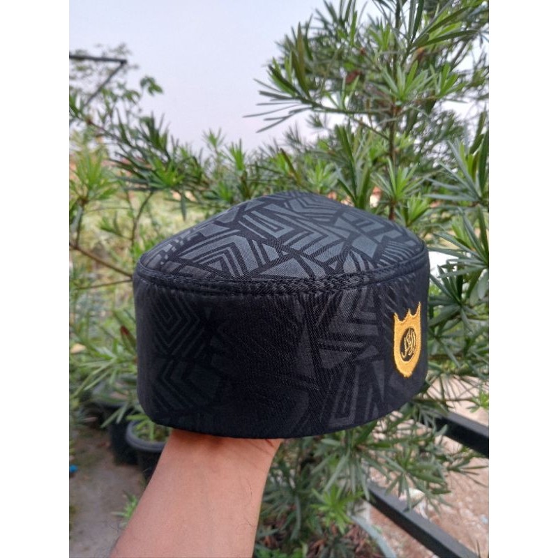 TERBARU Peci Kopiah Embos Sultan Terbaru Peci Kopiah Malaysia Embos Peci Kopiah Uje Logo Embos Peci 