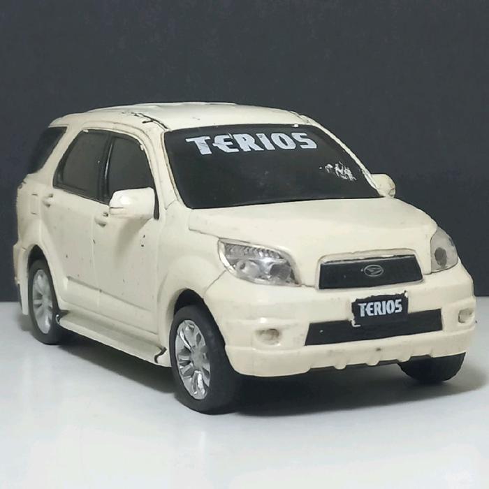 Diecast Daihatsu Terios body plastik skala 1:32 - 1:36 produk dealer