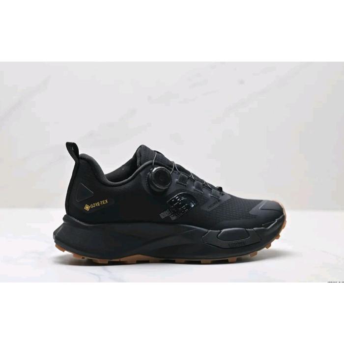 Sepatu Trail Running The North Face Vectiv Enduris 4 GoreTex Black/Gum