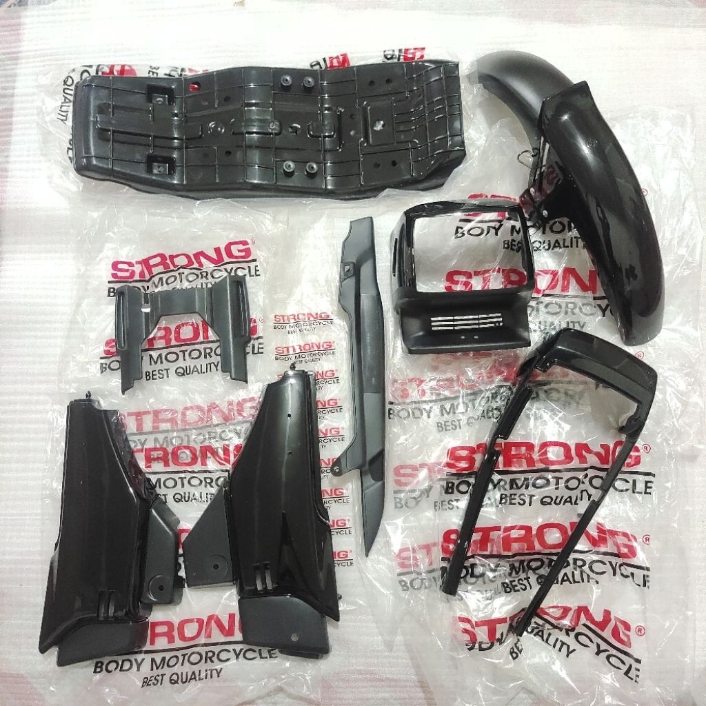 STRONG Complete Set Body Bodi Set Honda GL Pro - GL Max - Neotech - Mega Pro Hitam Original STRONG 1