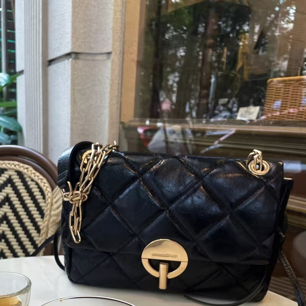 2026 French Y2K  Vanessa Leather Womens Shoulder Handbag Messenger Preppy Commute Underarm Bag Femal