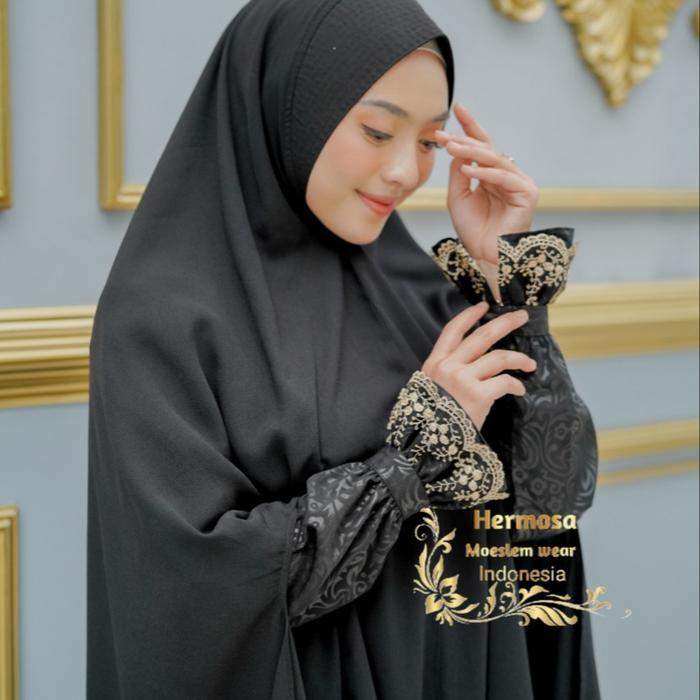 [Gamis Hermosa] Gamis embos hermosa motif flower warna hitam manset Renda-gamis syari manset Renda-G