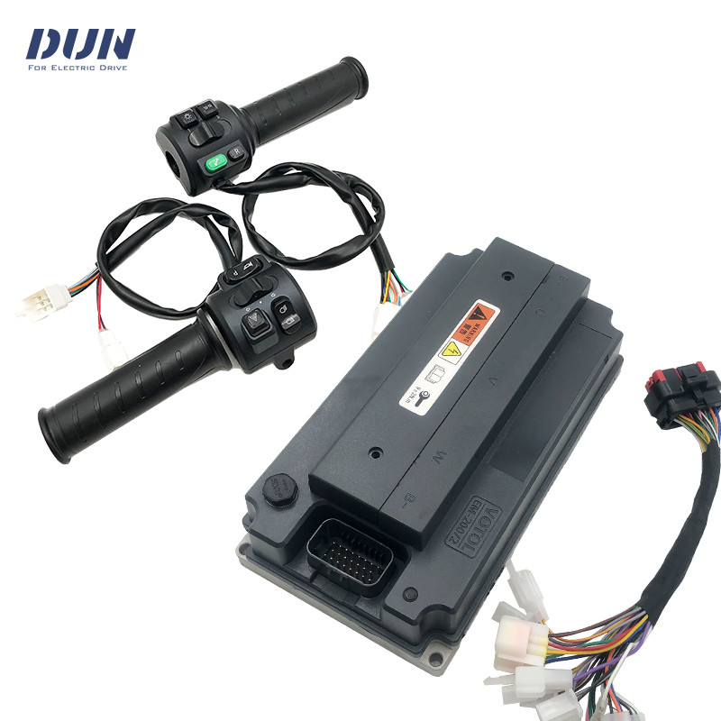 Pengontrol VOTOL EM200/2 Boost 300A Fase 550A 4000W-6000W EM200 V2 dengan Throttle untuk Motor PMSM 