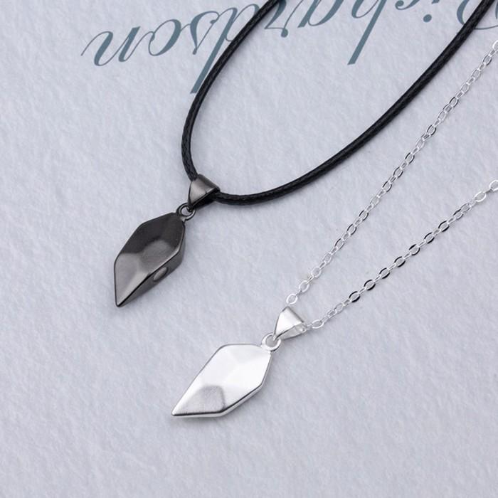 Kalung Titanium Couple Pria Wanita Titanium Kalung Korea