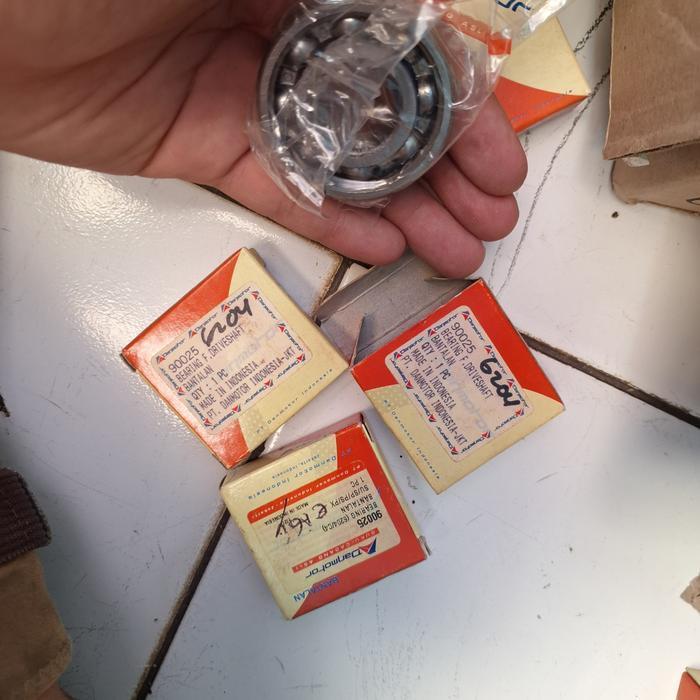 bearing Kruk as Vespa pts special danmotor 6204 SKF Nos