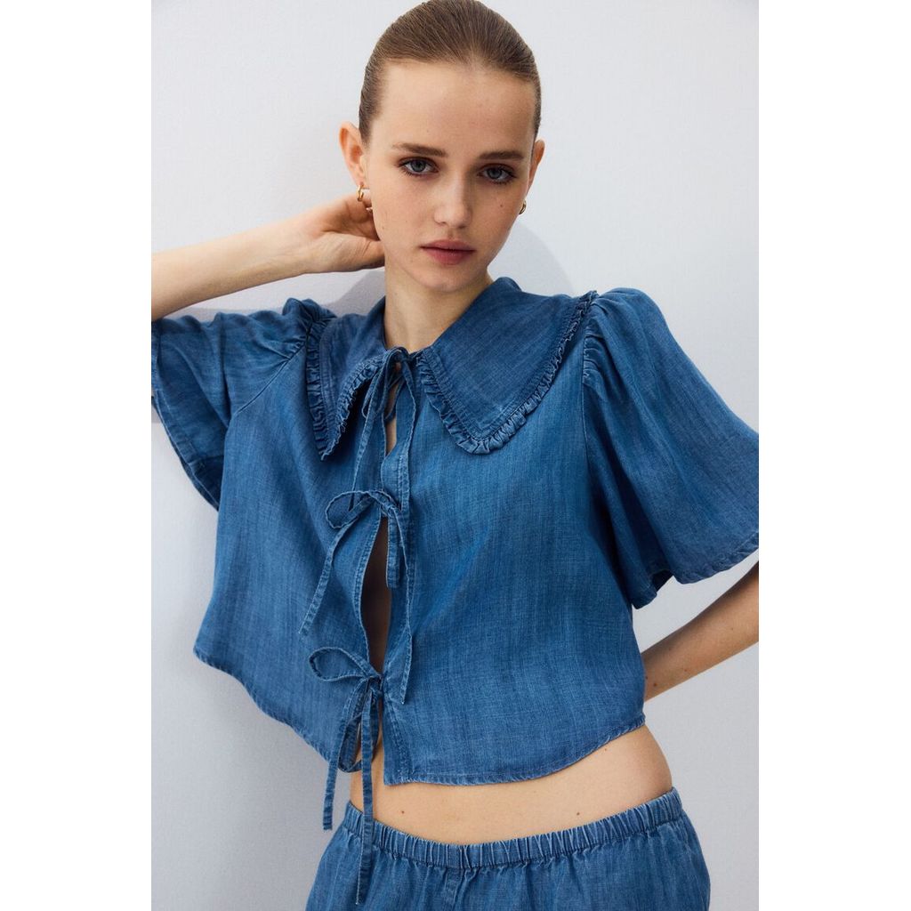 Blus Denim Wanita Lengan Pendek Puff dengan Ikatan Depan