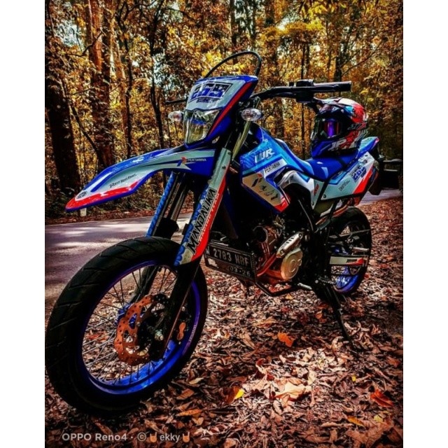 DECAL STIKER MOTOR WR MANDALIKA BAHAN HOLOGRAM PELANGI