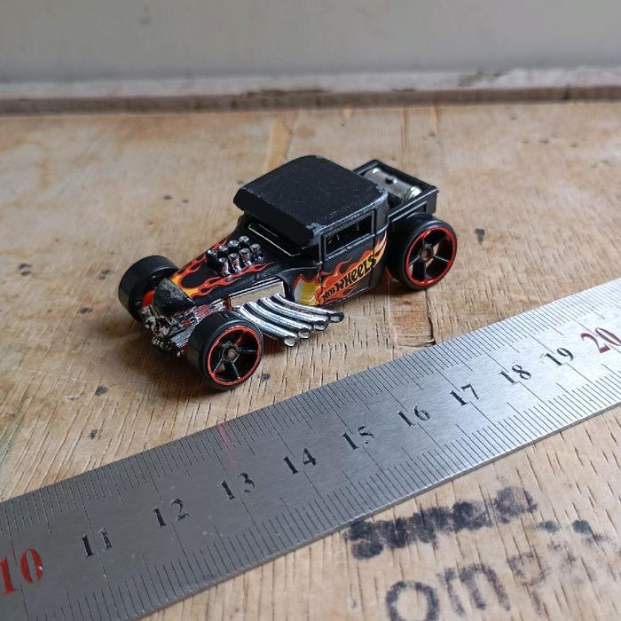hot wheels   bone Shaker Mainan Loose
