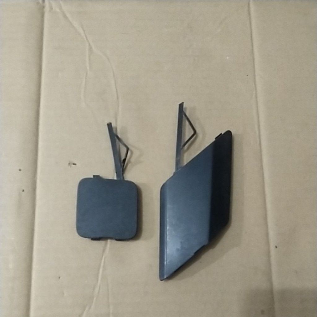 tutup derek towing bemper depan dan belakang mobil sigra 2016-2018 barang 100% original