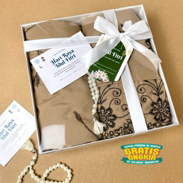 Kado Hampers Mukena Premium Gift Box Cewek Hampers Lebaran Idul Fitri Untuk Guru Traveling Hampers U