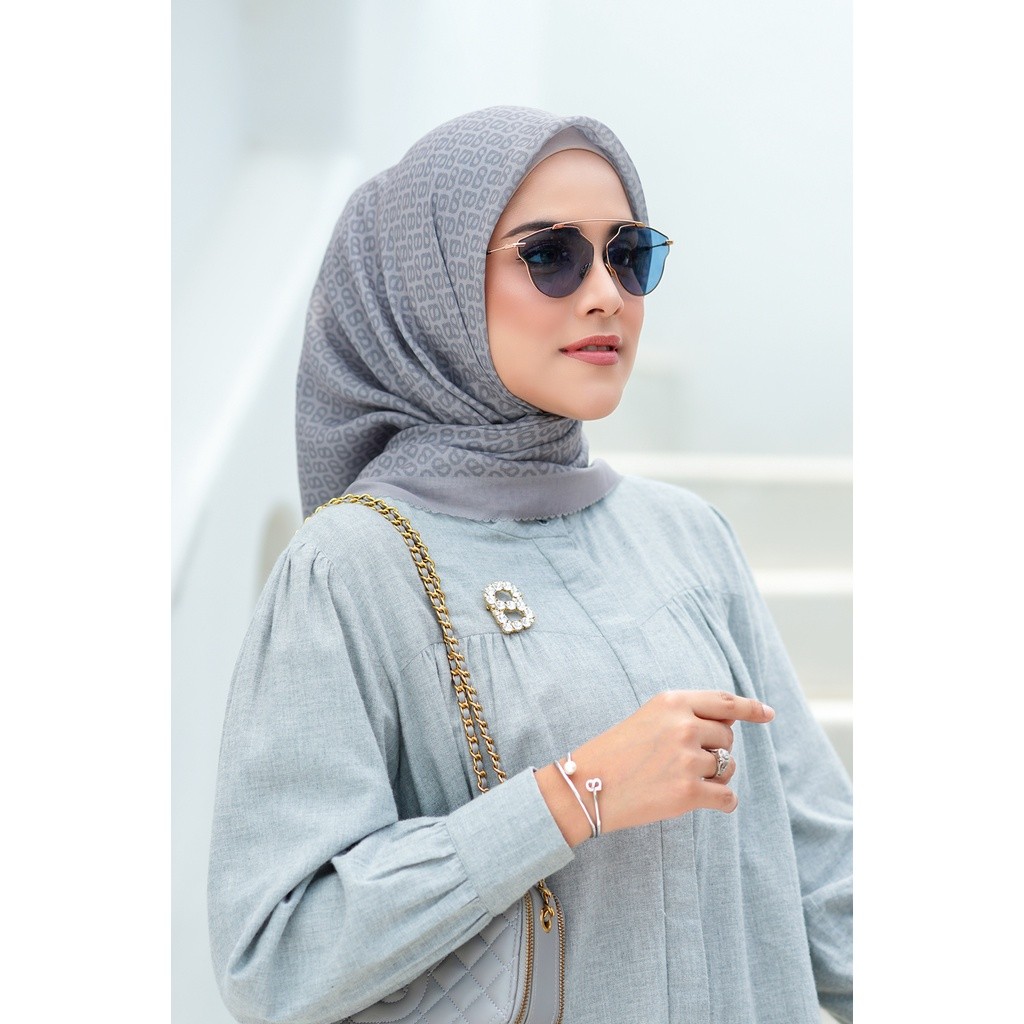 Buttonscarves The Tapis Square - Fossil