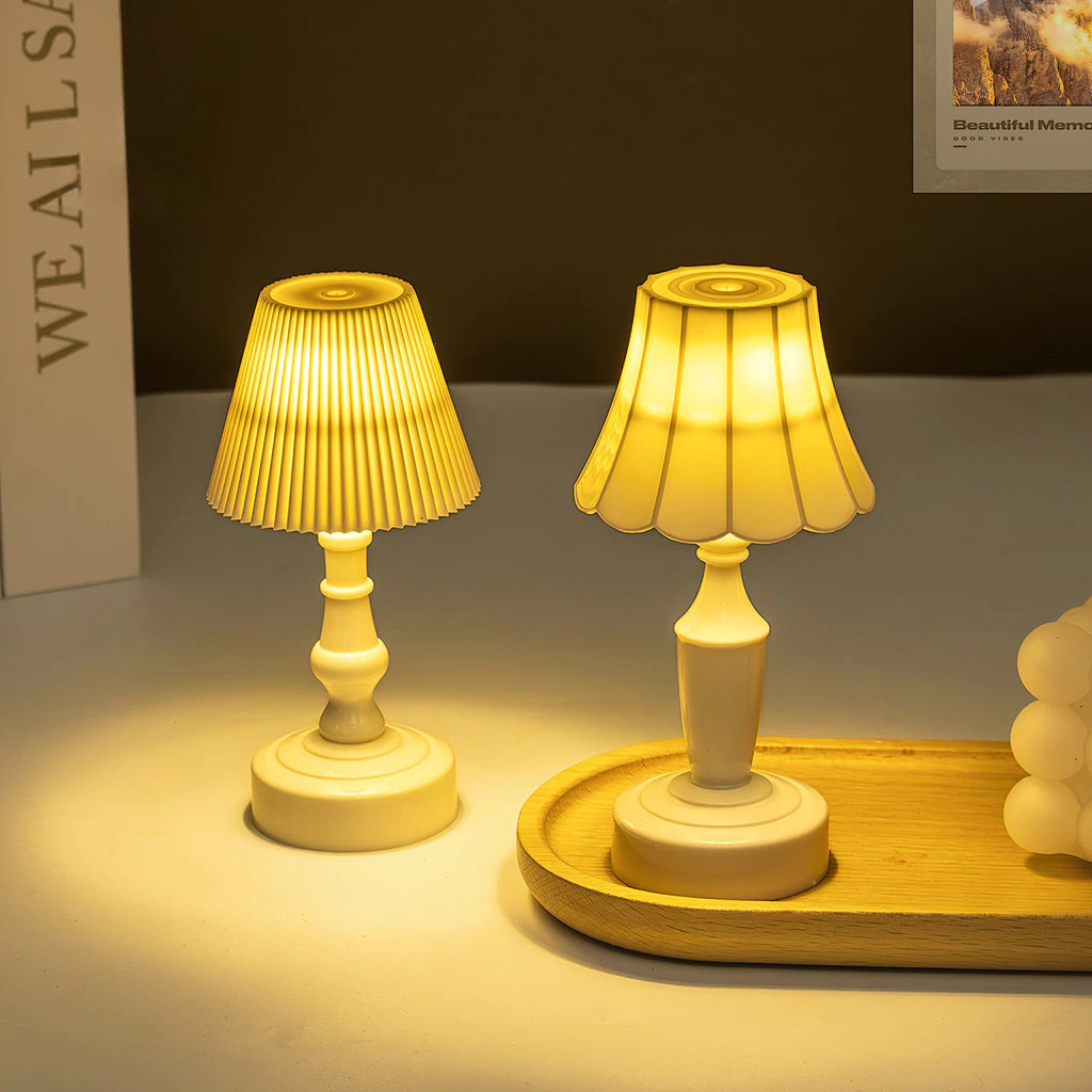 Lampu Meja Mini LED Retro Vintage Ala Eropa Cocok Sebagai Lampu Tidur Dan Lampu Hias Cocok Kado