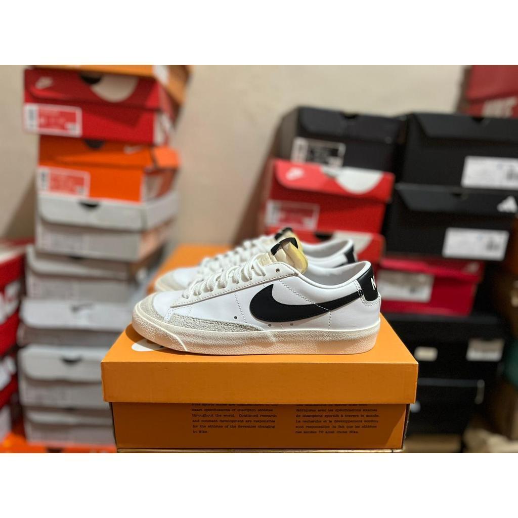 RESMI NK BLAZER LOW 77  WHITE BLACK  -  DC4769 102