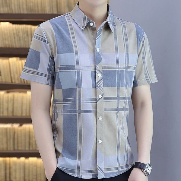Men's Short Sleeve Plaid Shirt Anti-Wrinkle Shirt