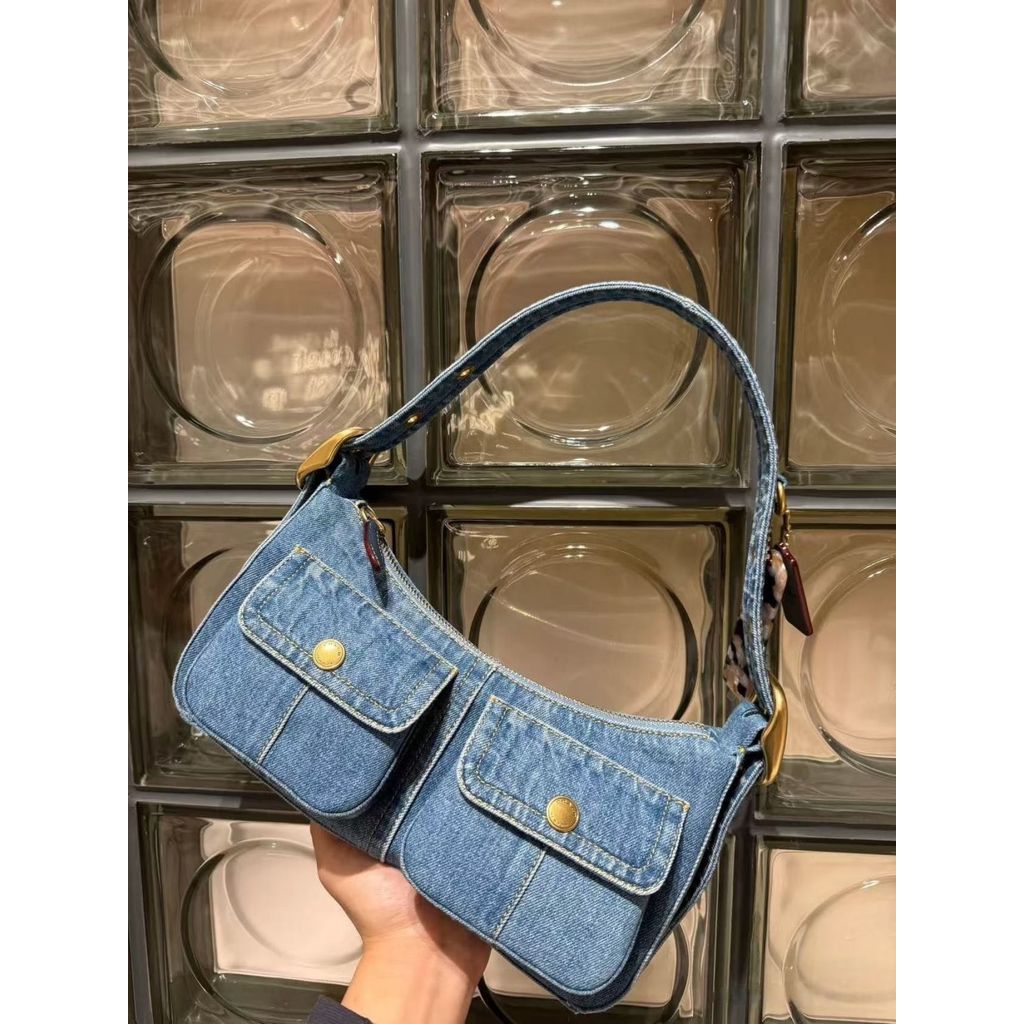Tas denim selempang yang modis untuk bepergian, tas denim selempang serbaguna.