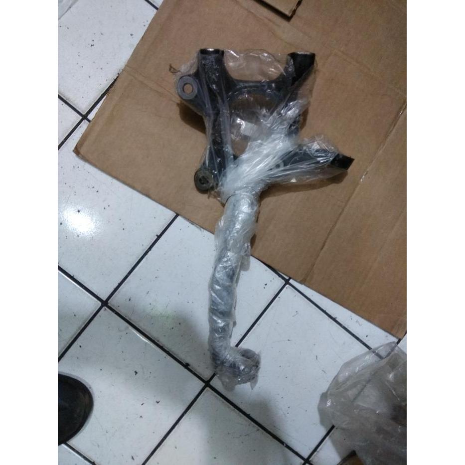 Knuckle Fortuner New TOP