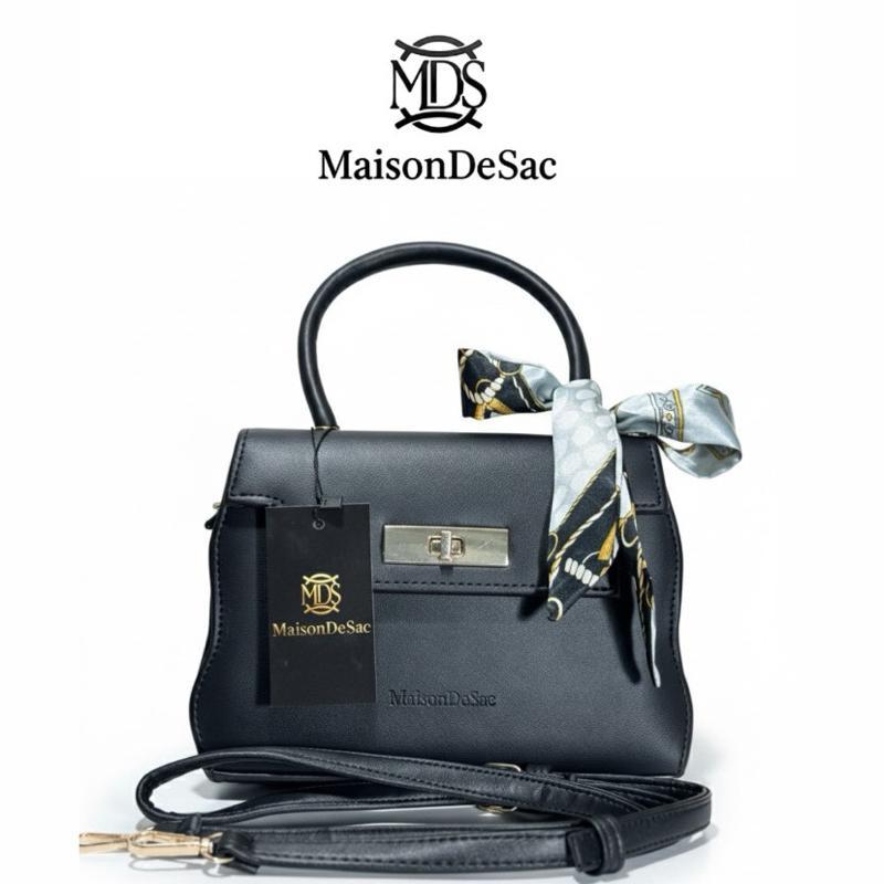 Noir Elegance MaisonDeSac Tas Wanita Formal Hitam dengan Tali Pengikat dan Logam Elegan Kulit