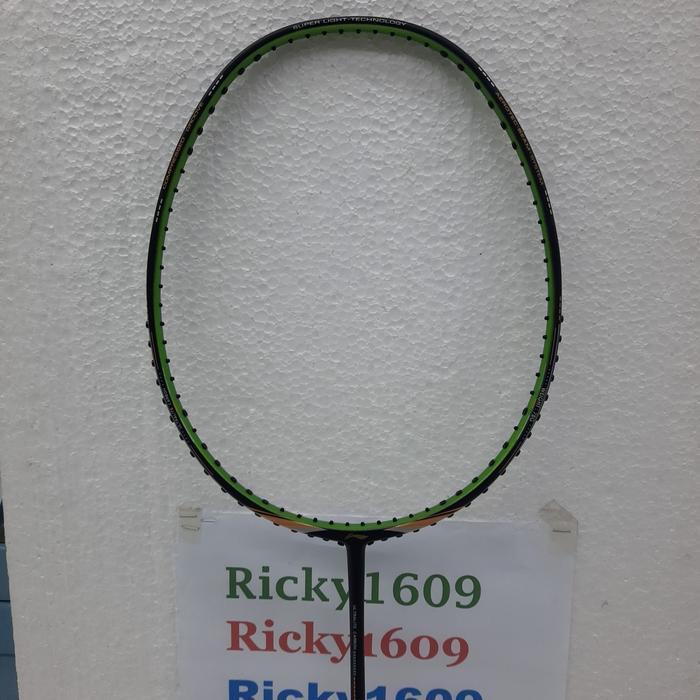 RAKET BADMINTON LINING WIND LITE 700 (MAX 32 LBS/HEAD HEAVY) ORIGINAL LINING - BLACK/GOLD