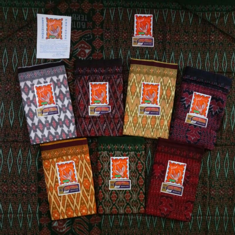 Sarung Goyor Botol Terbang Tenun Tradisional Batik