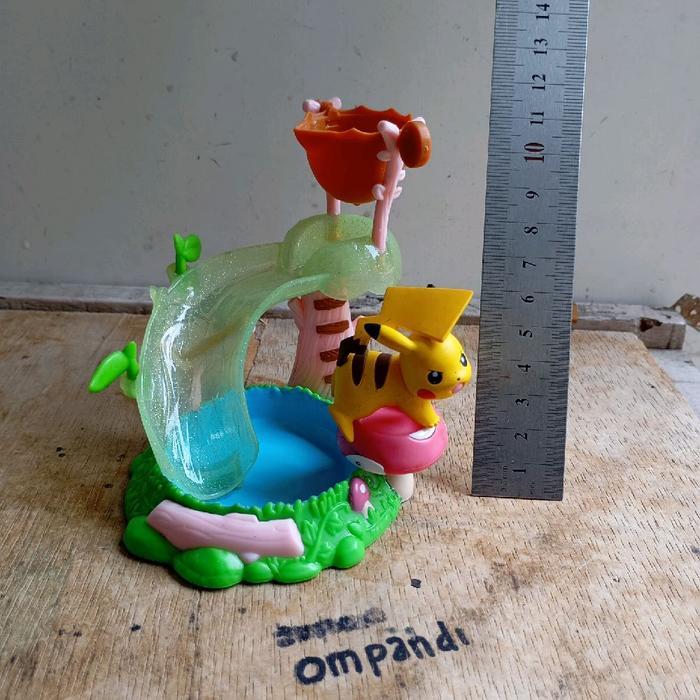 figure pokemon pikachu dan diorama 2ND