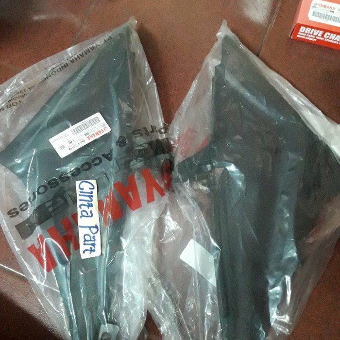 Cover tutup box aki new vixion R ori ORI YAMAHA