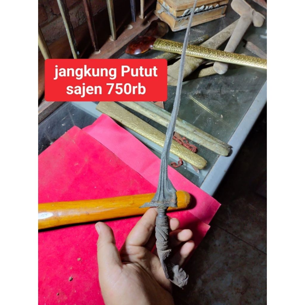 ke ris jangkung Putut sajen termurah dari Wesi aji  sepuh Majapahit warangka walikat jati 002