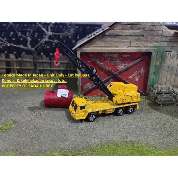 Tomy  No 66 Fuso Truck Crane Japan Tomica Diecast Miniatur