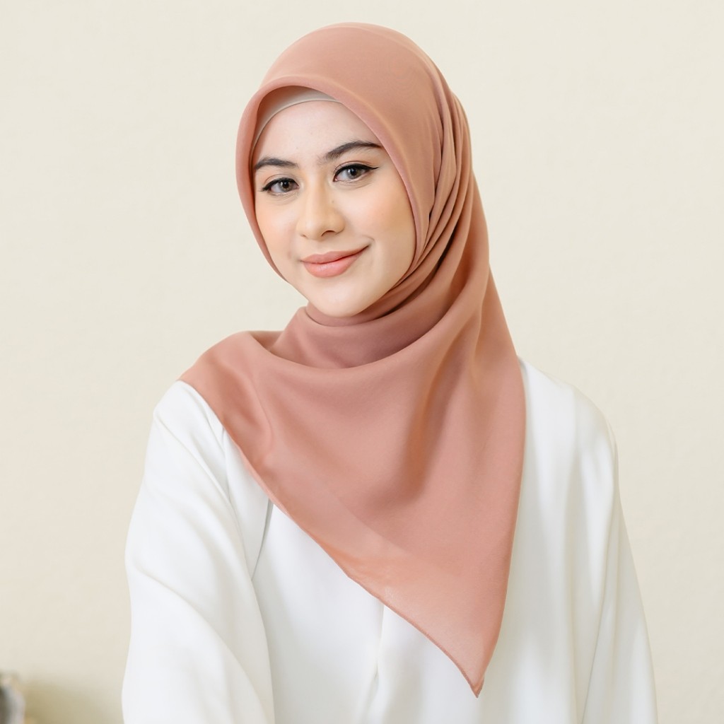 Lozy Hijab - Naya Square (Hijab Segiempat Polos Bahan Voal)