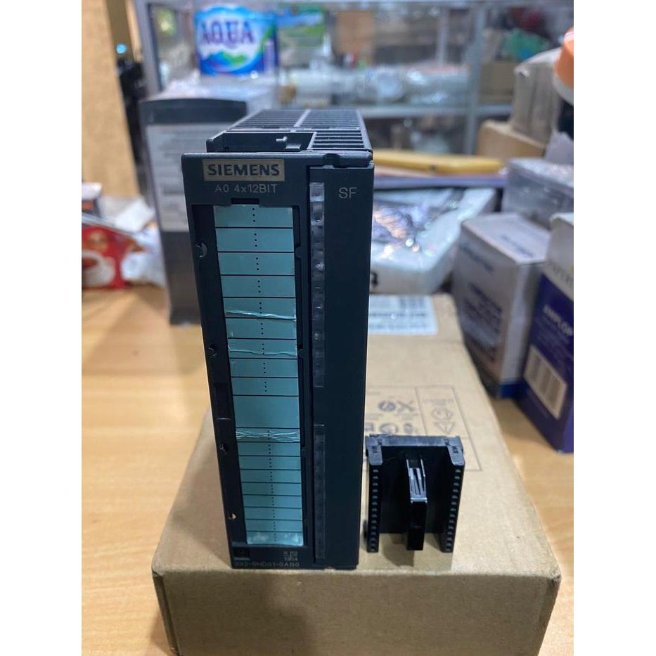 PLC SIEMENS S7-300 6ES7332-5HD01-0AB0