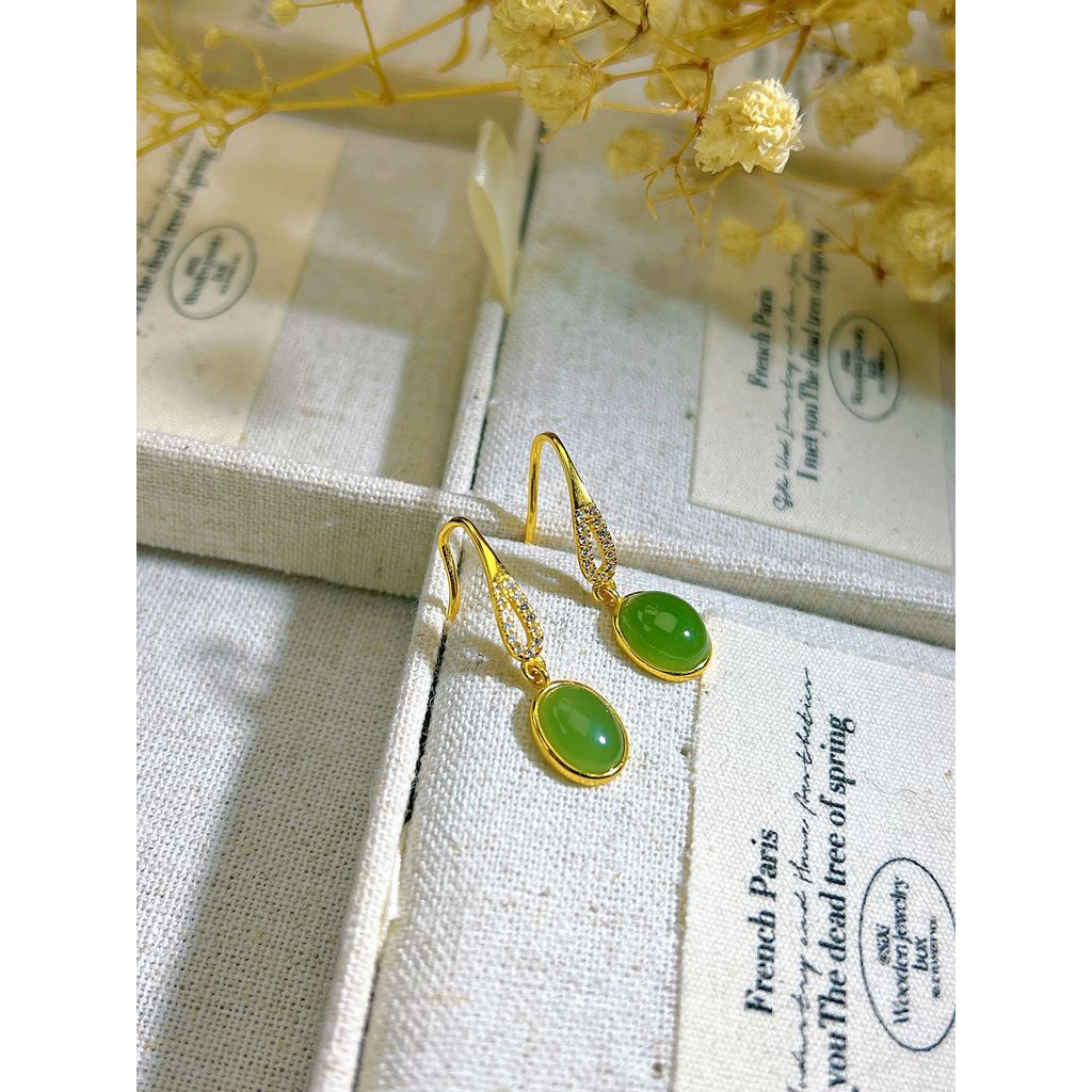 Anting-anting gesper perdamaian dari batu giok Hetian alami berlapis emas gaya Cina baru dengan peng