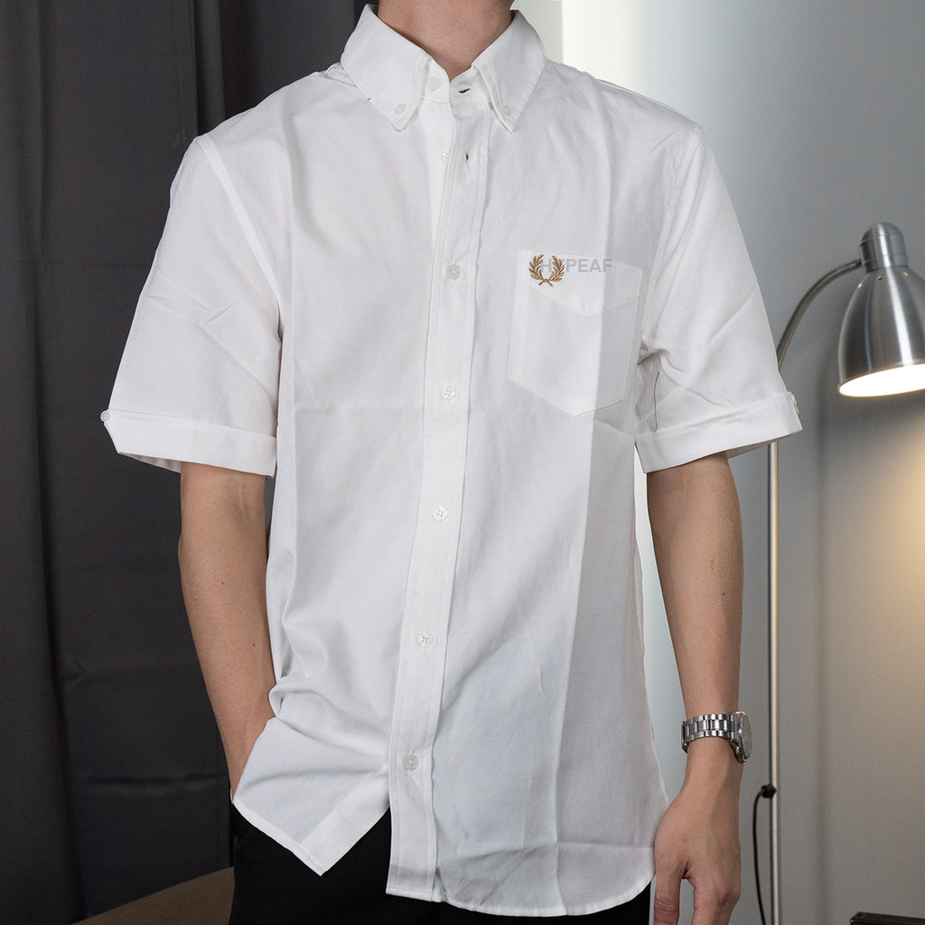 FRED PERRY Brown Logo Off White Short Sleeve Shirt Kemeja Lengan Pendek Original