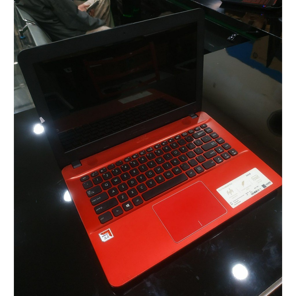 ASUS X441BA AMD A4-9125 Ram 4 GB