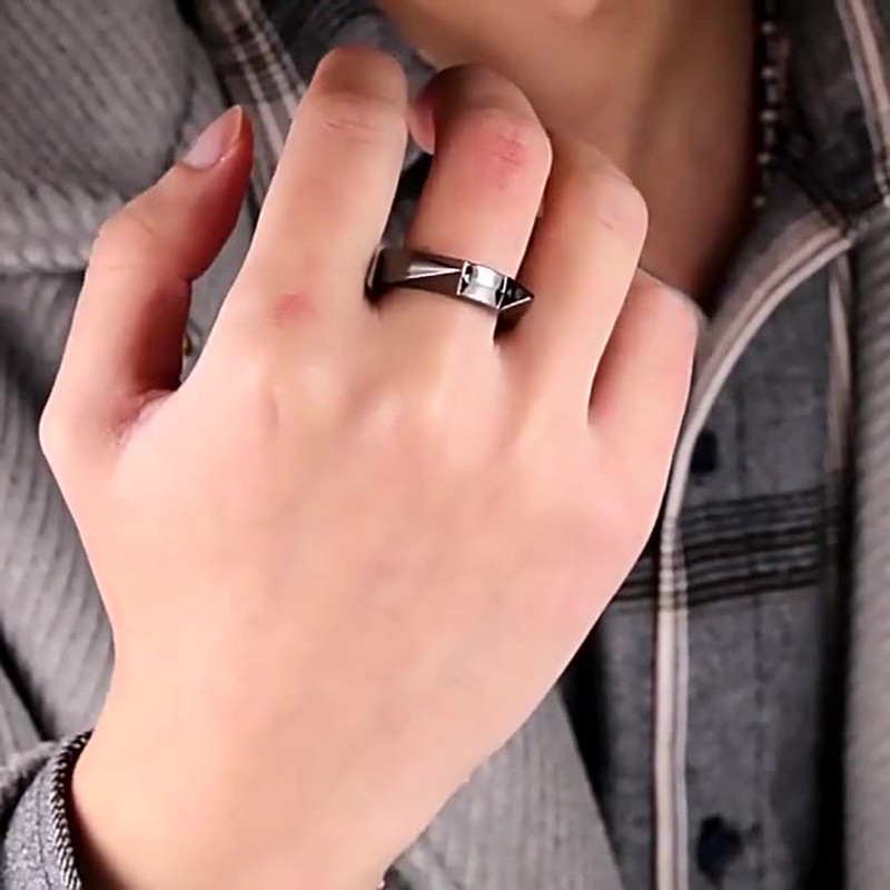 Men Women Outdoor Survival Self-Defense Rings Broken Window Cat's Ear Safety Survival Metal Defense 