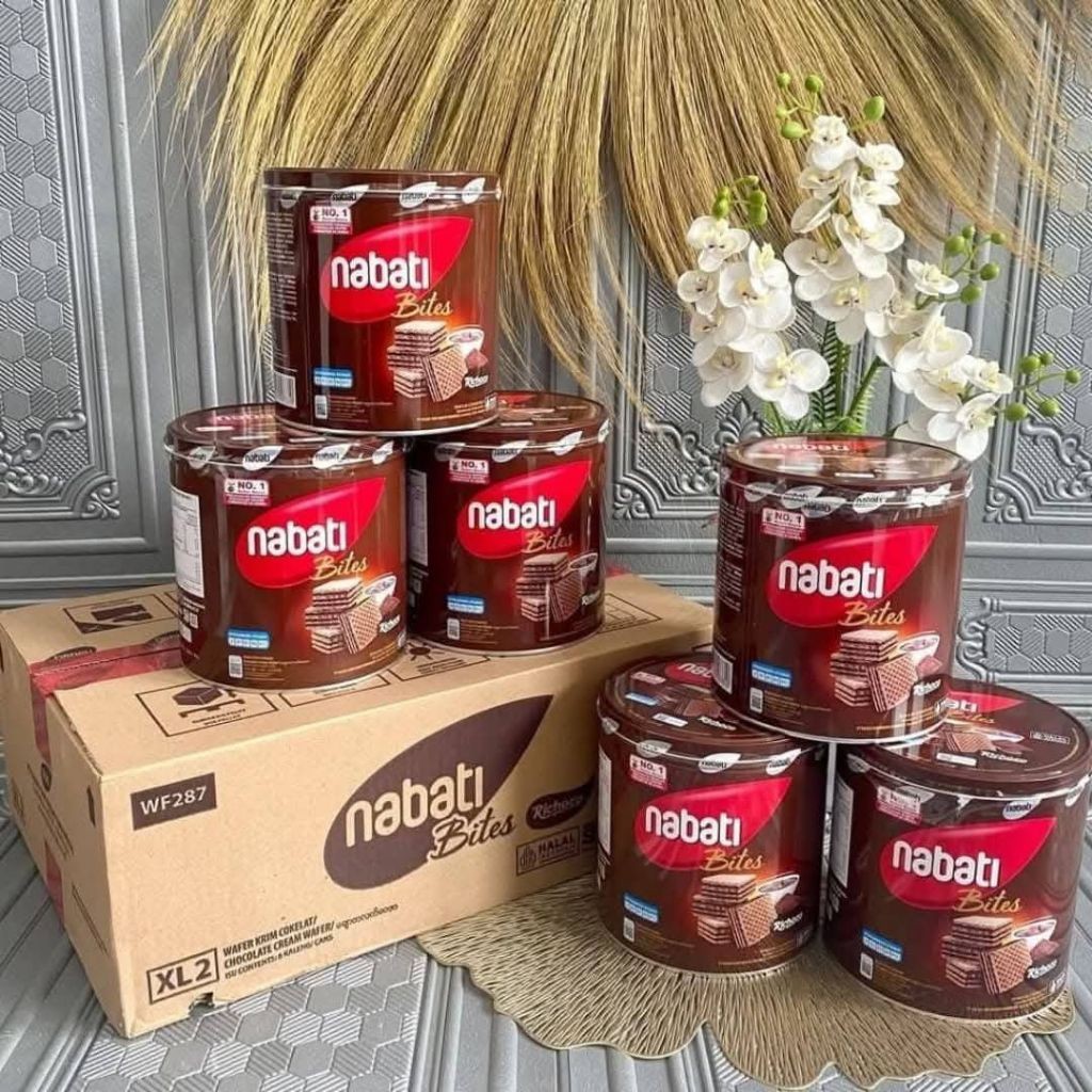 nabati kaleng 1 karton