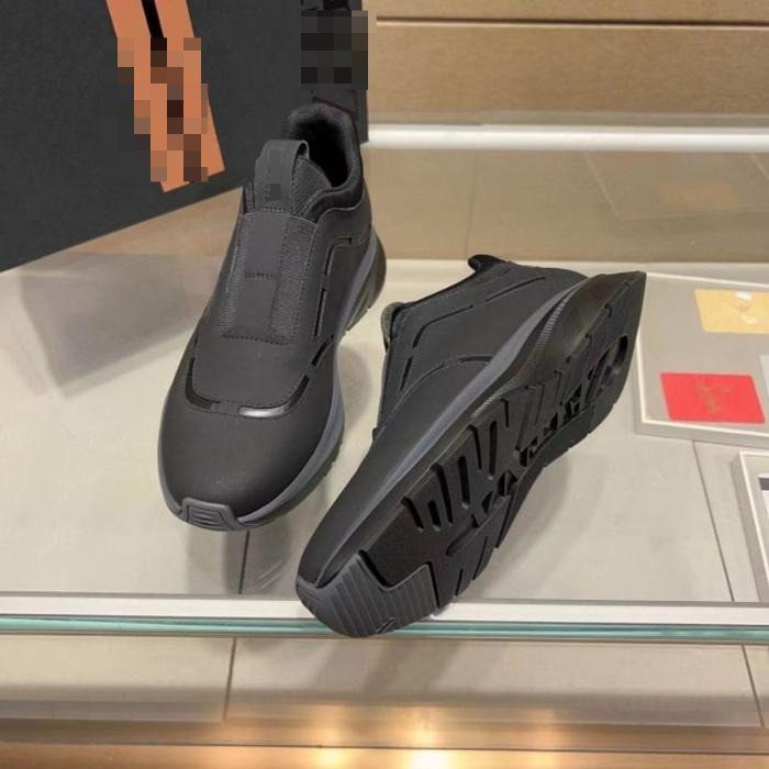 sepatu sneaker pria hitam run away slip on Permataliim