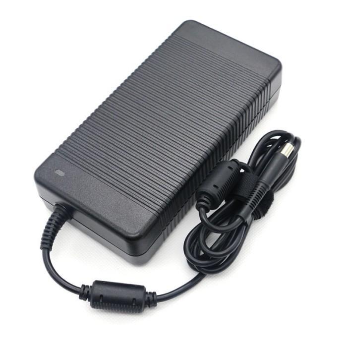 Adaptor Charger Original HP Compaq DC7800 DC7900 19,5V 11,8A Jarum