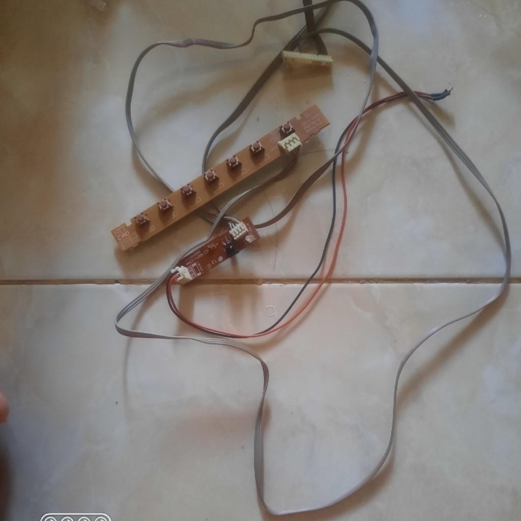 Tombol Sensor IR Tv Polytron PLD 32D710