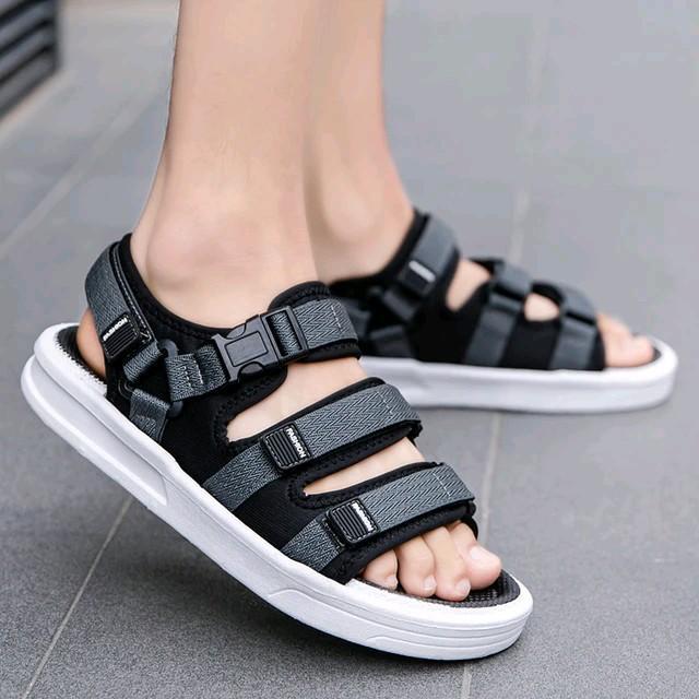 ZevaShoes Sandal Gunung Strap Velcro Sendal Pria Wanita Putih Abu - abu, 39