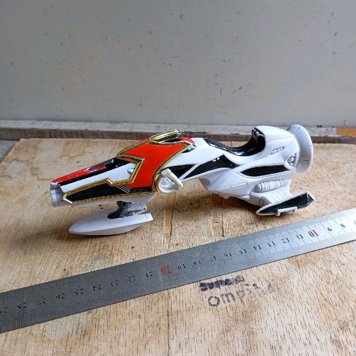 mainan kendaraan power rangers mystic force Dcast