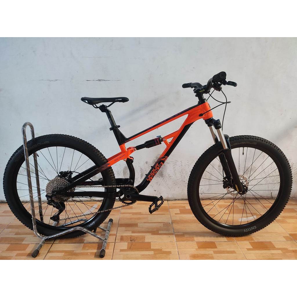 Polygon Siskiu D5 size M banyak upgrade