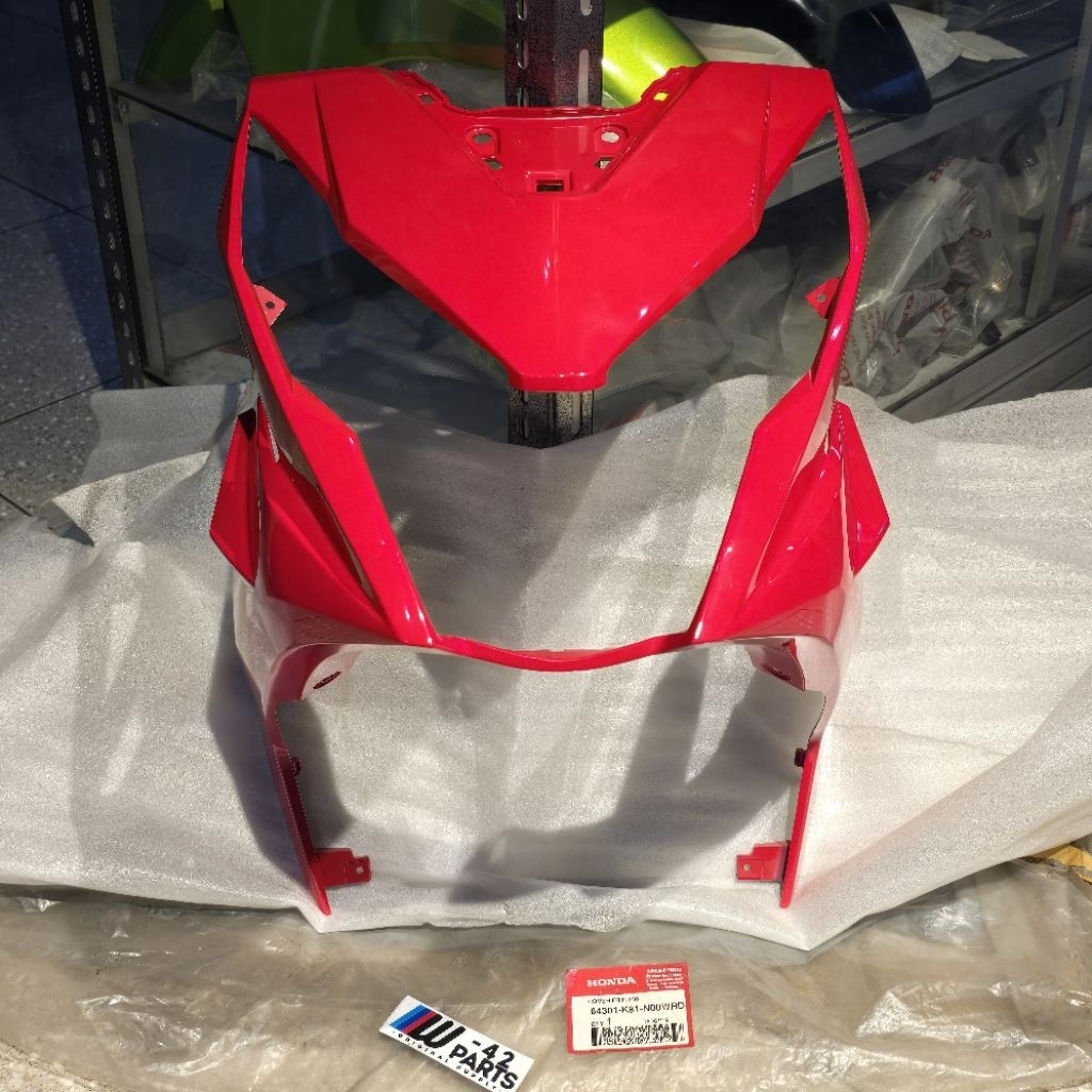 COVER BODY TAMENG TEBENG PANEL LAMPU DEPAN BEAT ECO ESP K81 MERAH FERRARI SOLID  ORIGINAL AHM 64301 