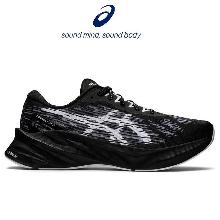Novablast 3 Men Running Shoes In Black/White