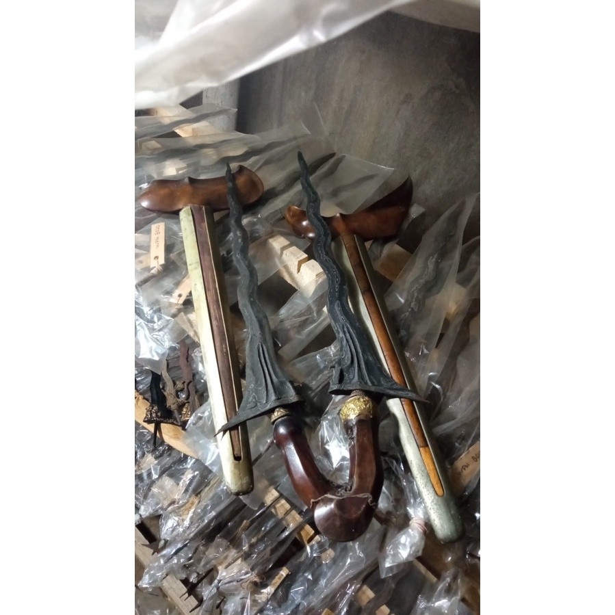 borongan keris sengkelat sabuk inten sepuh majapahit dua keris langitan original